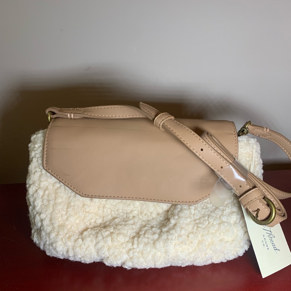 Universal Thread Cream Sherpa Crossbody Bag Purse Beige Flap NWT‎